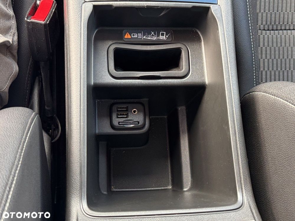 Opel Insignia 1.5 T Exclusive S&S - 22