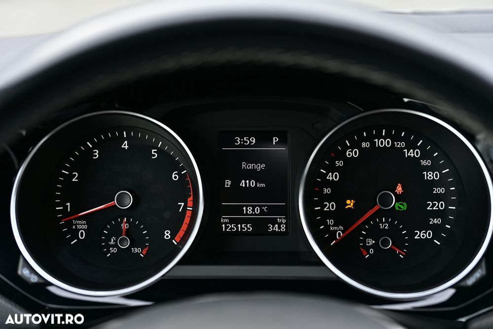 Volkswagen Jetta - 29