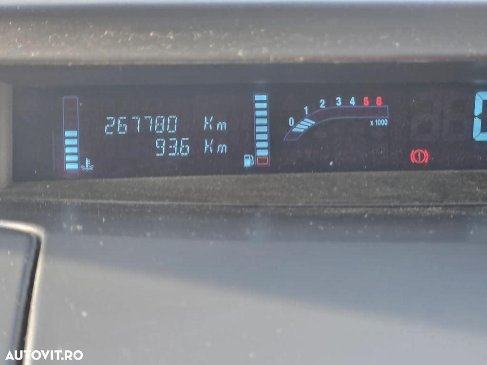 Renault Espace 1.9 dCi Expression - 3