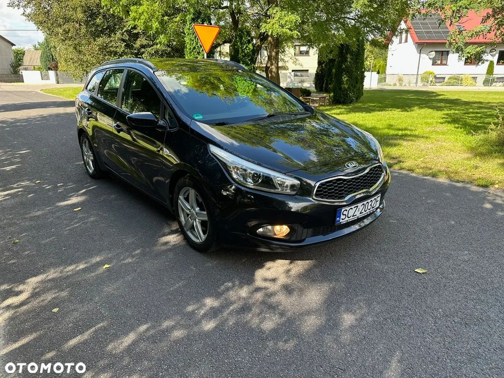 Kia Ceed 1.6 GDI Dream Team Edition - 2