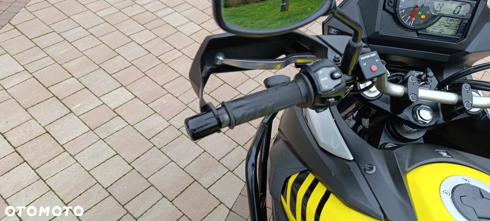 Suzuki V-STROM - 13