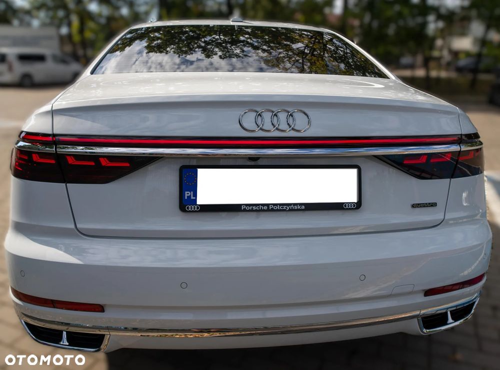 Audi A8 - 10