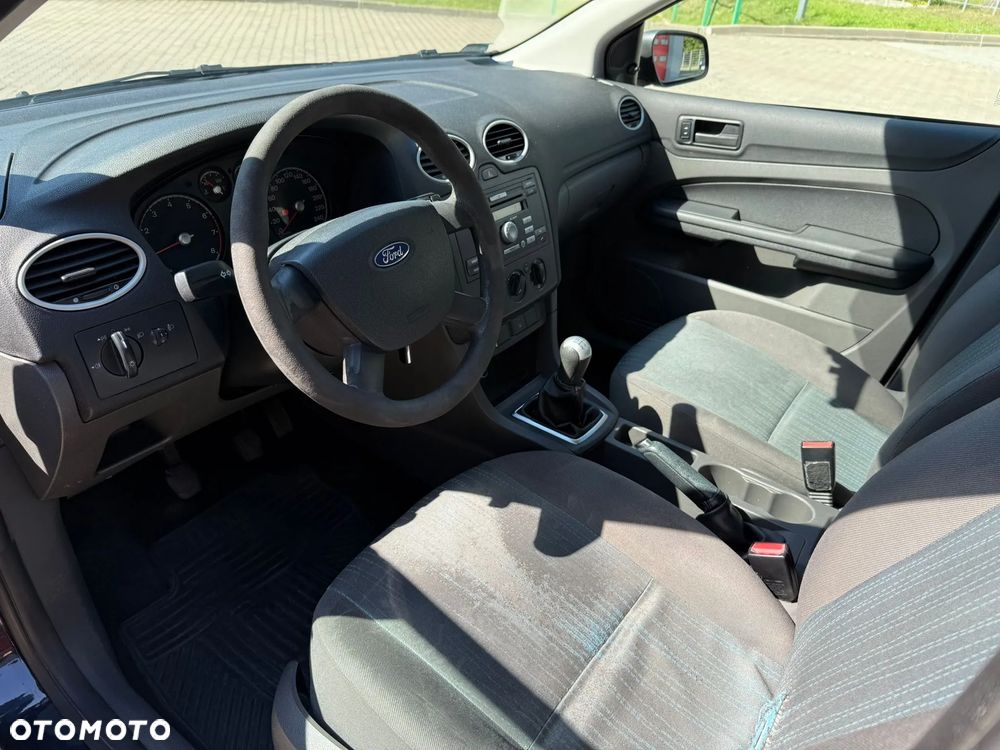 Ford Focus 1.4 Ambiente - 20