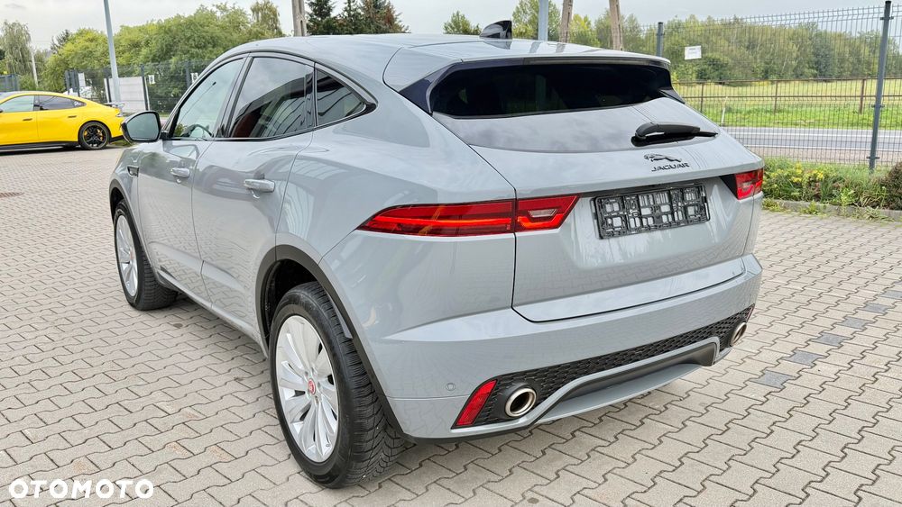 Jaguar E-Pace P250 AWD R-Dynamic - 2