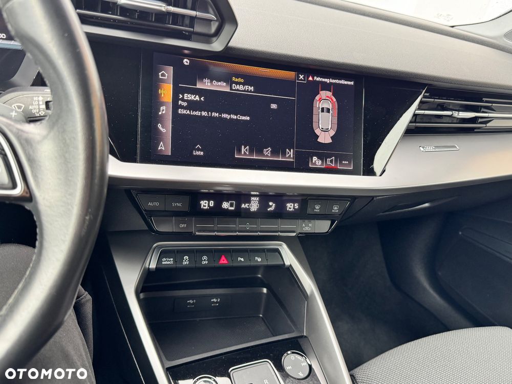 Audi A3 Sportback 35 TFSI mHEV S tronic - 23