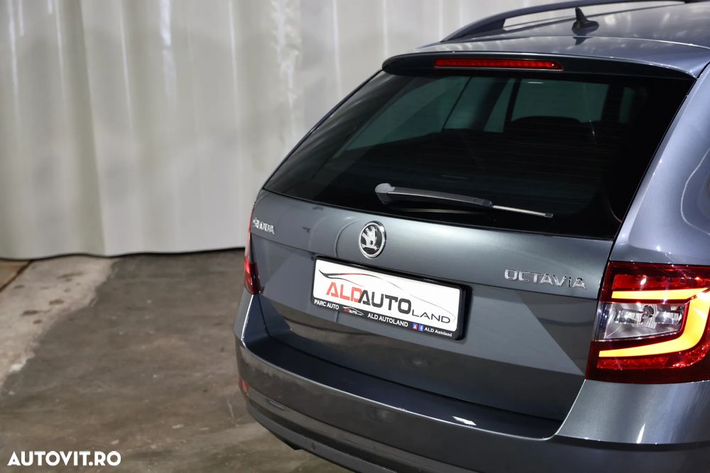 Skoda Octavia 1.6 TDI DSG Ambition - 31