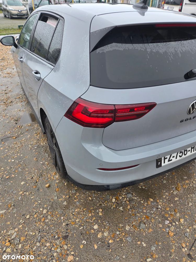 Volkswagen Golf 2.0 TDI SCR DSG R-Line - 3