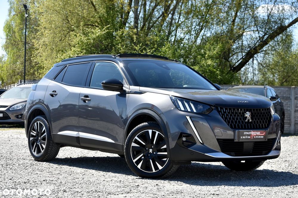 Peugeot 2008 PureTech 130 EAT8 GT - 11
