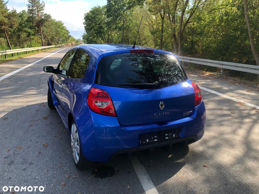 Renault Clio 2.0 16V Sport - 4