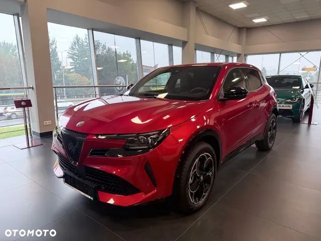 Alfa Romeo Junior 1.2 mHEV Ibrida Q4 eDCT - 2
