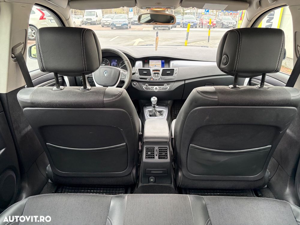 Renault Laguna dCi 110 FAP Sportway - 9