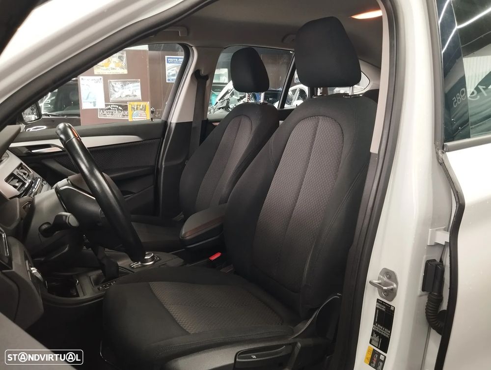 BMW X1 25 e xDrive Corporate Edition - 20