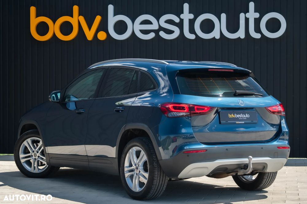 Mercedes-Benz GLA 200 d Aut. - 8