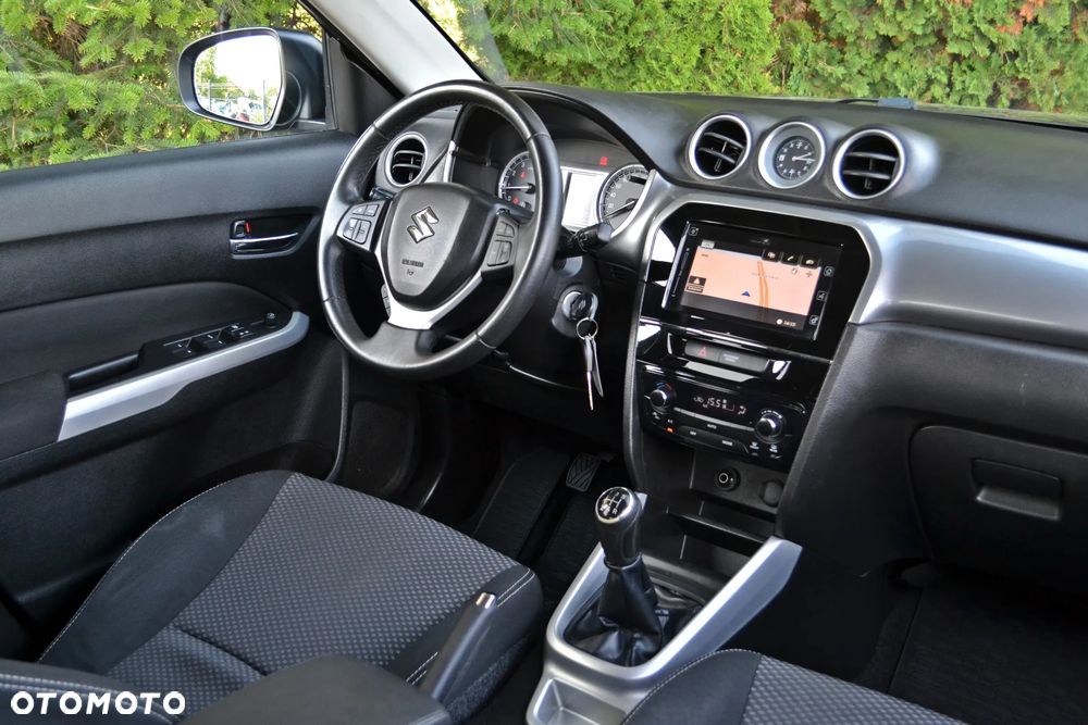 Suzuki Vitara - 22