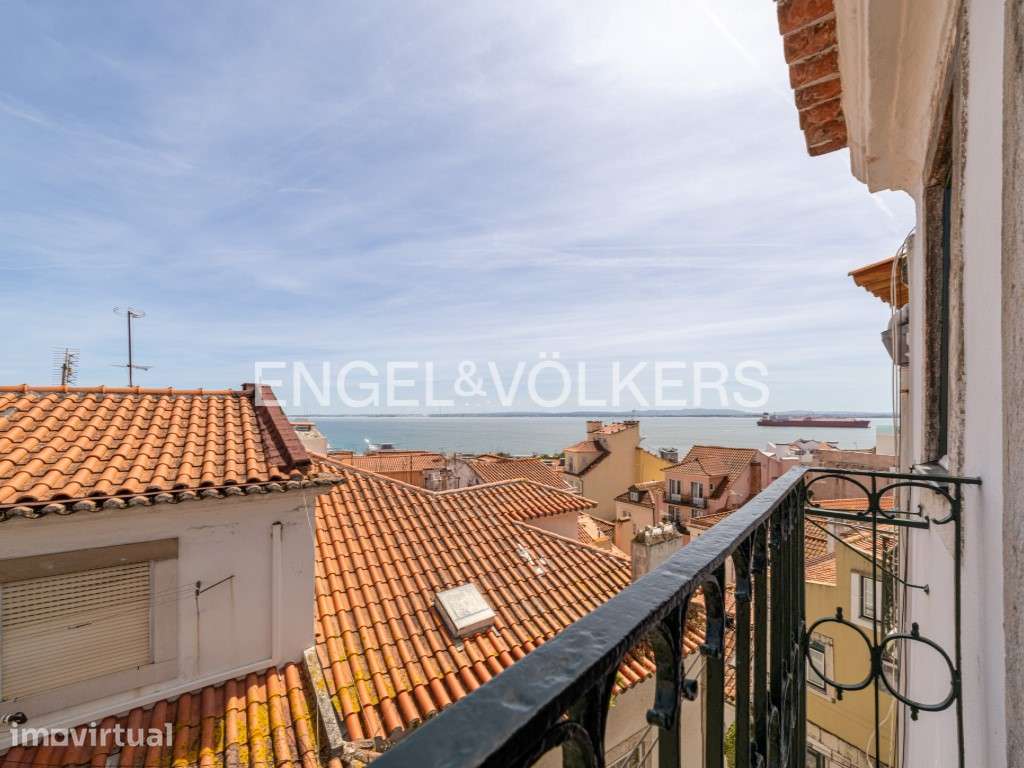 T1 com terraço e vista rio no coração de Alfama - Grande imagem: 4/24