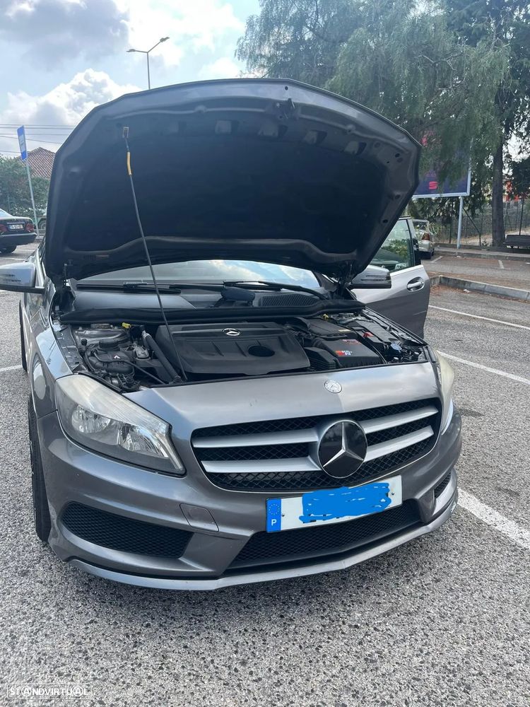 Mercedes-Benz A 180 d AMG Line - 10