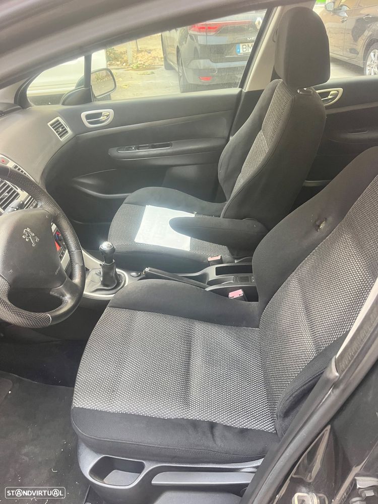 Peugeot 307 1.6 HDi Navtech - 5