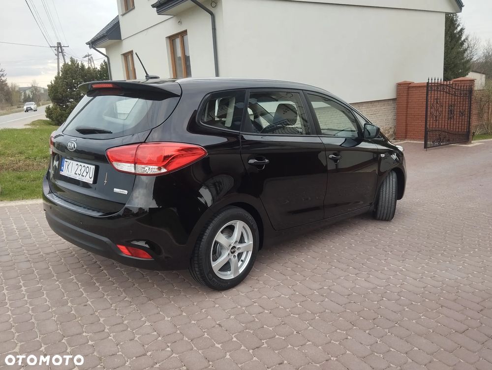 Kia Carens 1.6 GDI XL 7os EU6 - 22