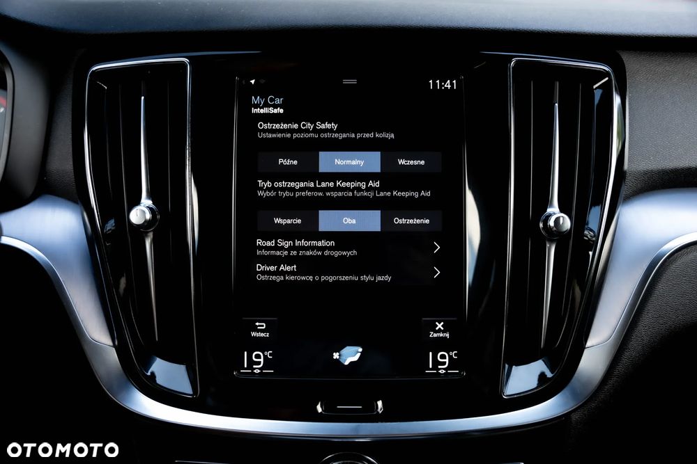 Volvo V60 D3 Geartronic Momentum - 32