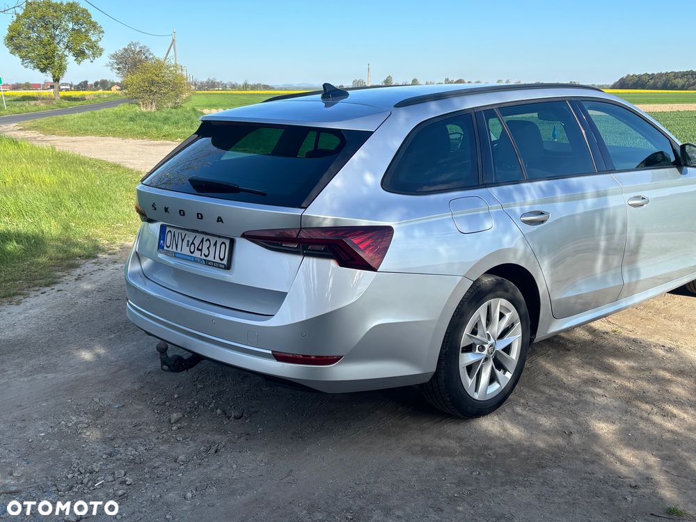 Skoda Octavia 2.0 TDI SCR Ambition DSG - 8