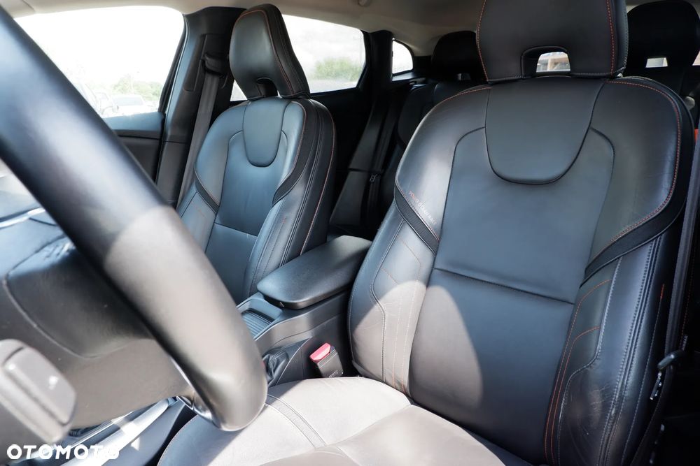 Volvo V40 D2 Powershift Ocean Race - 27