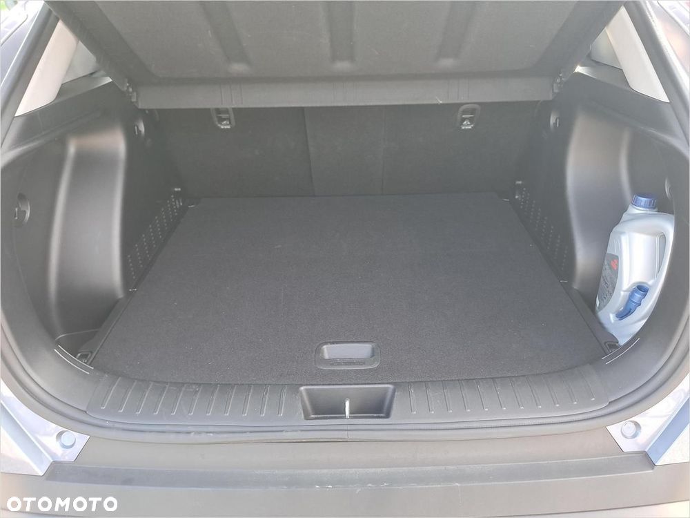 Hyundai Kona - 17