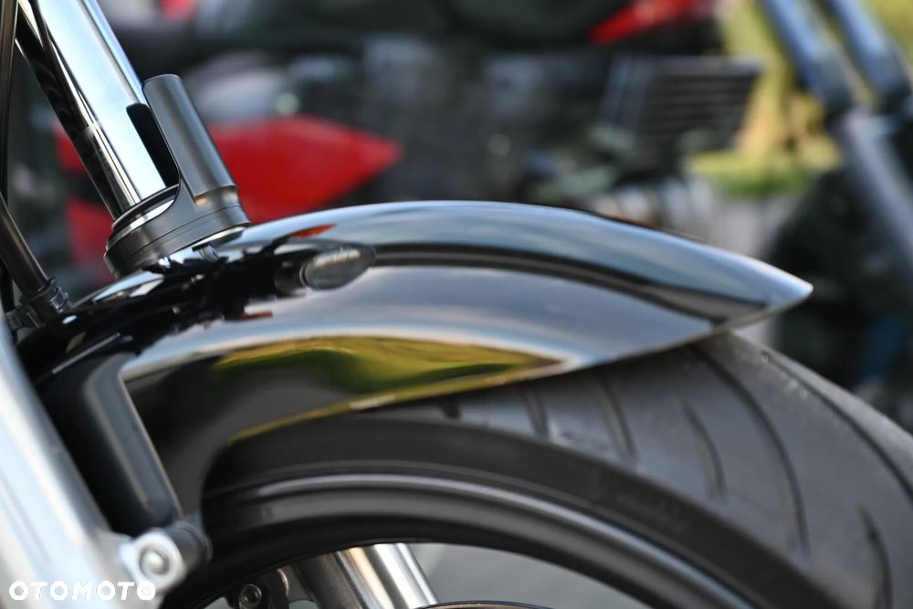Yamaha XJR - 11