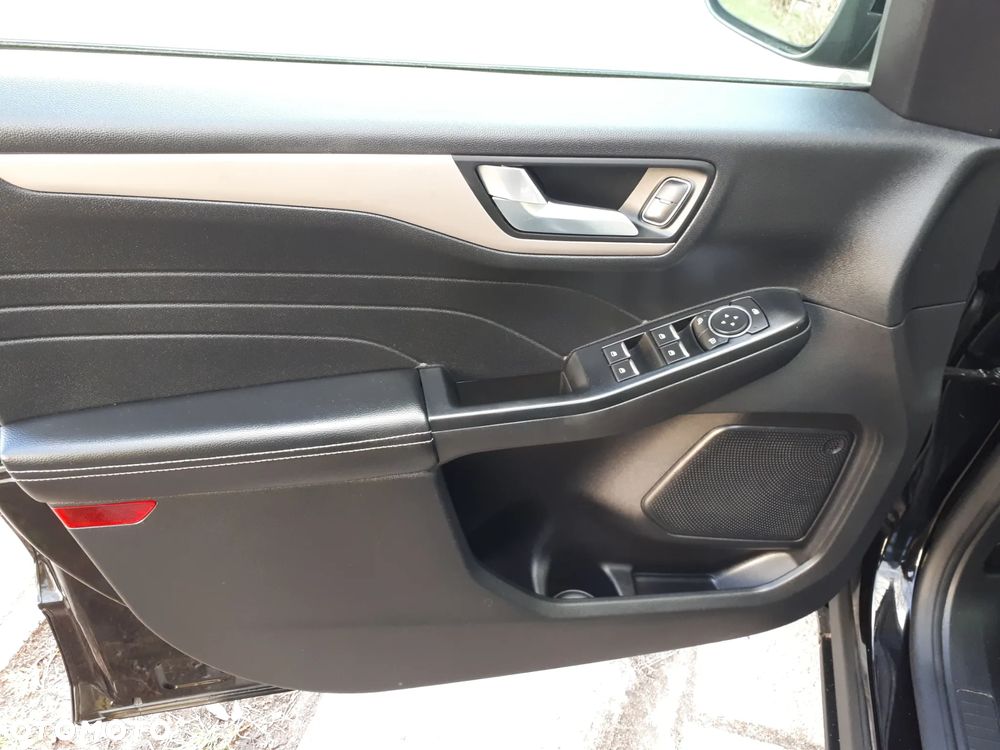 Ford Escape 2.0 EcoBoost AWD Titanium - 18