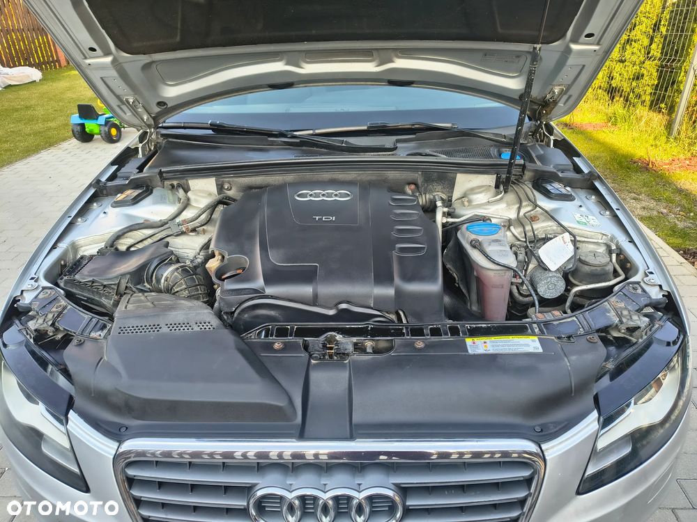 Audi A4 Avant 2.0 TDI - 7