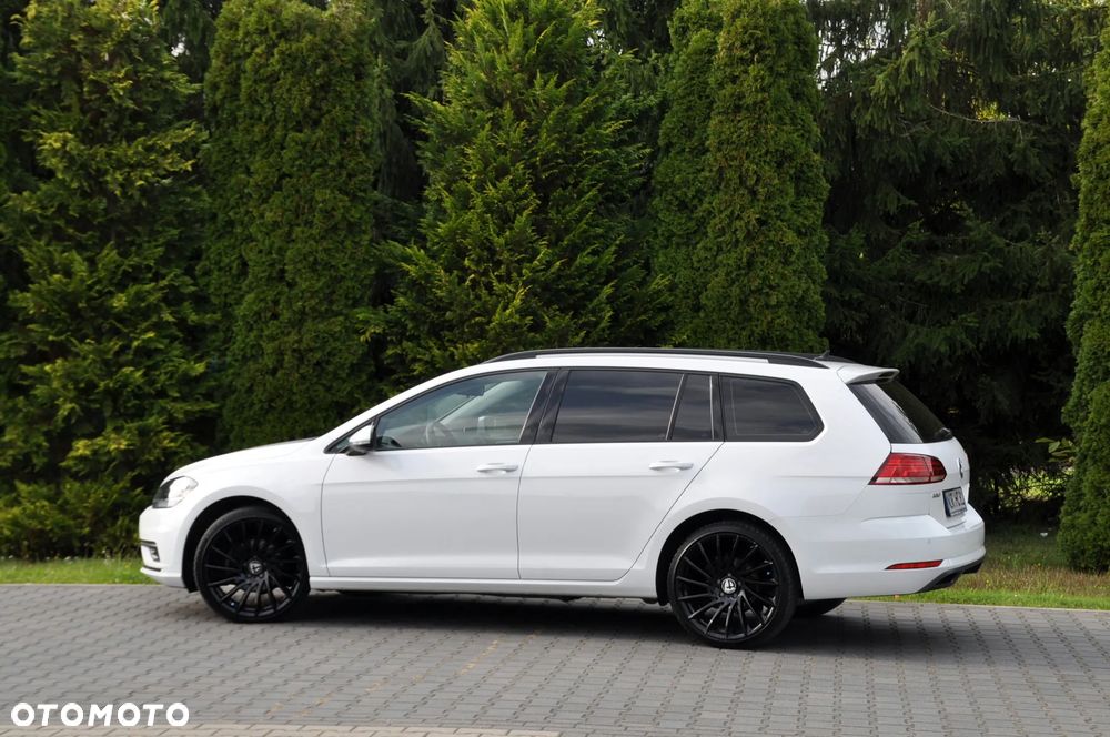 Volkswagen Golf Variant - 13