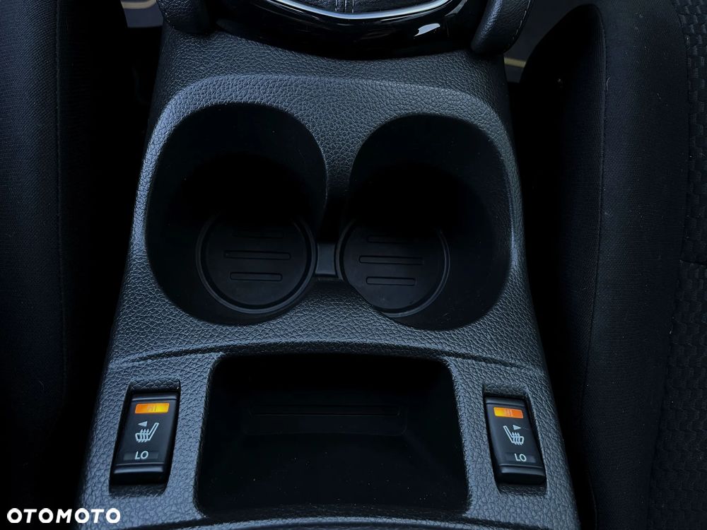 Nissan Qashqai 1.5 dCi N-Connecta - 33