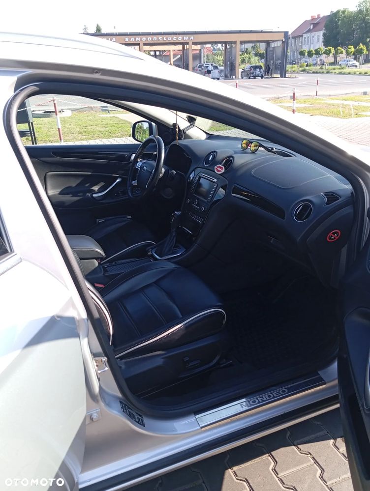 Ford Mondeo SW - 8