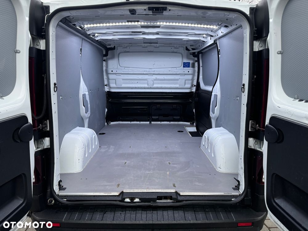 Renault Trafic - 12