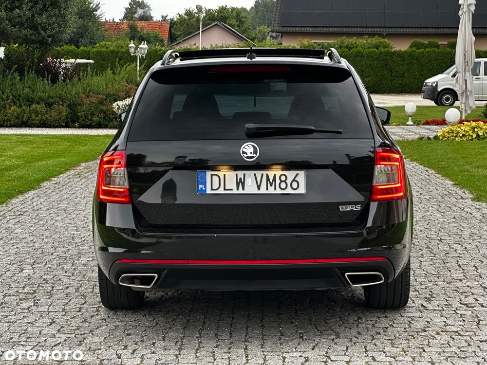 Skoda Octavia 2.0 TDI RS DSG - 4