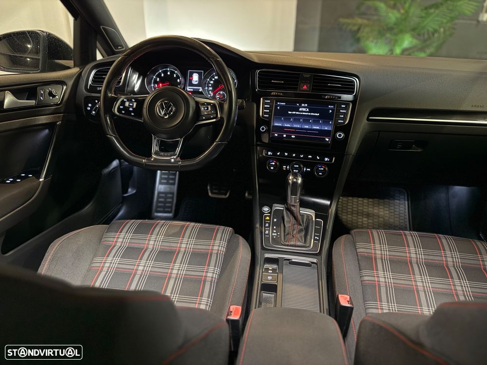VW Golf GTI Performance BlueMotion DSG - 45