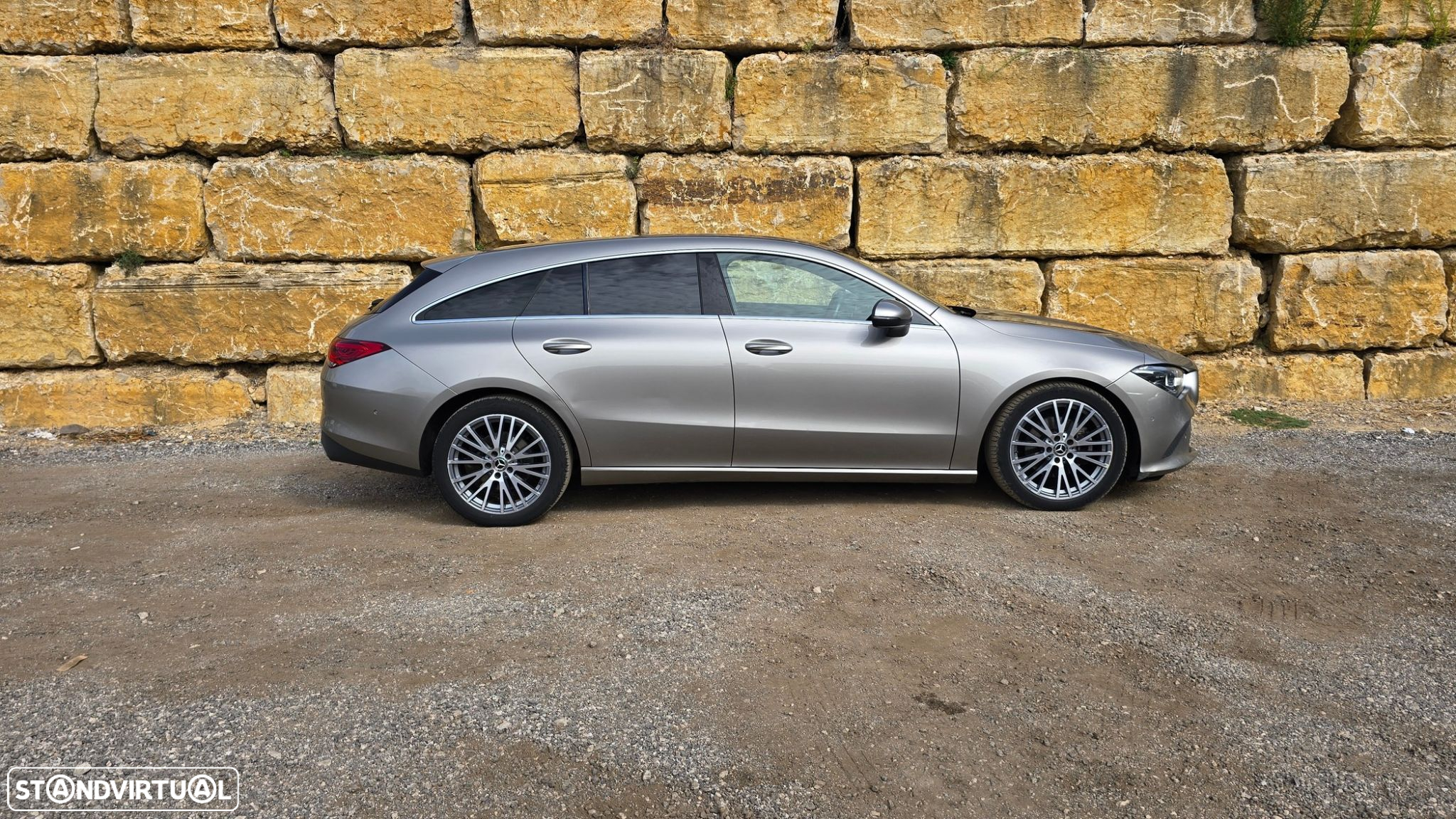 Mercedes-Benz CLA 200 - 4