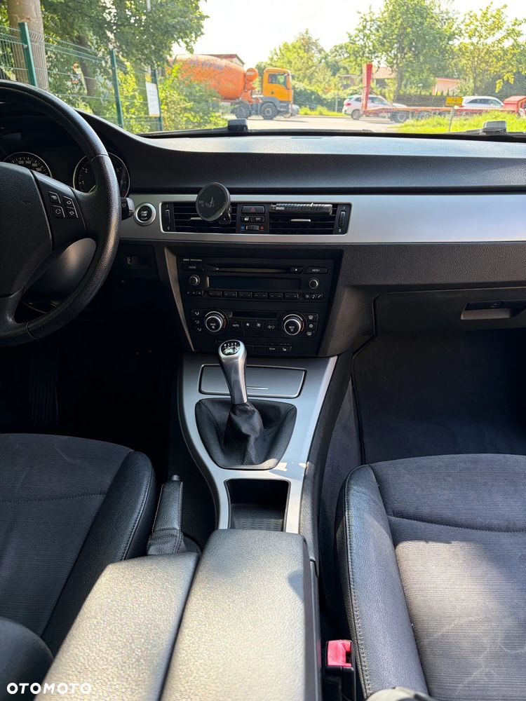 BMW Seria 3 - 10