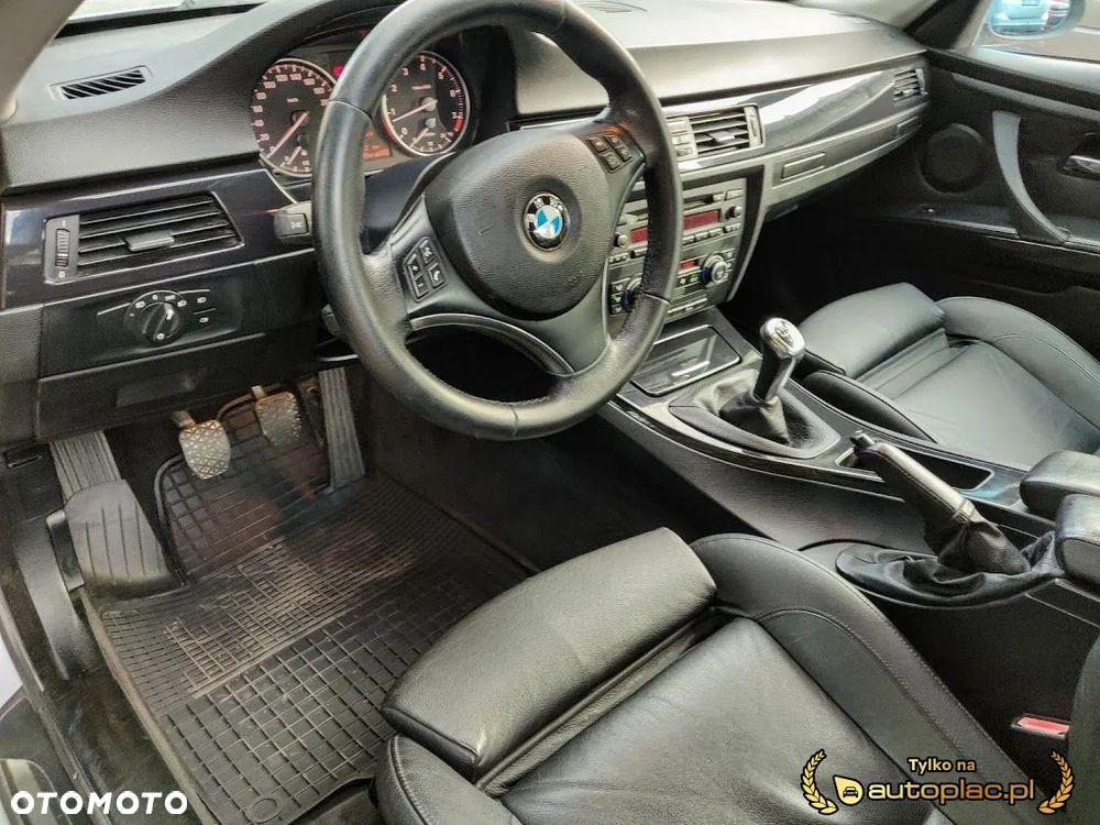 BMW Seria 3 320i Edition Exclusive - 10