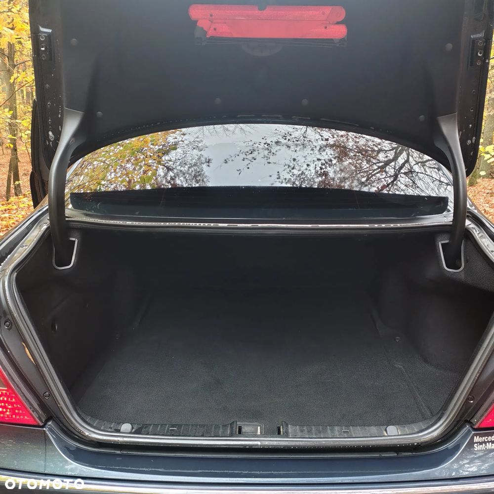 Mercedes-Benz Klasa E - 9