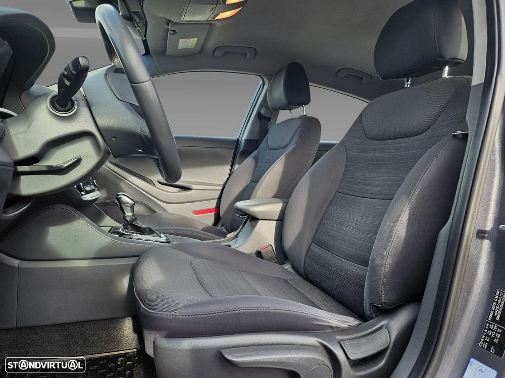 Hyundai Ioniq 1.6 GDI HEV Hybrid Tech - 25