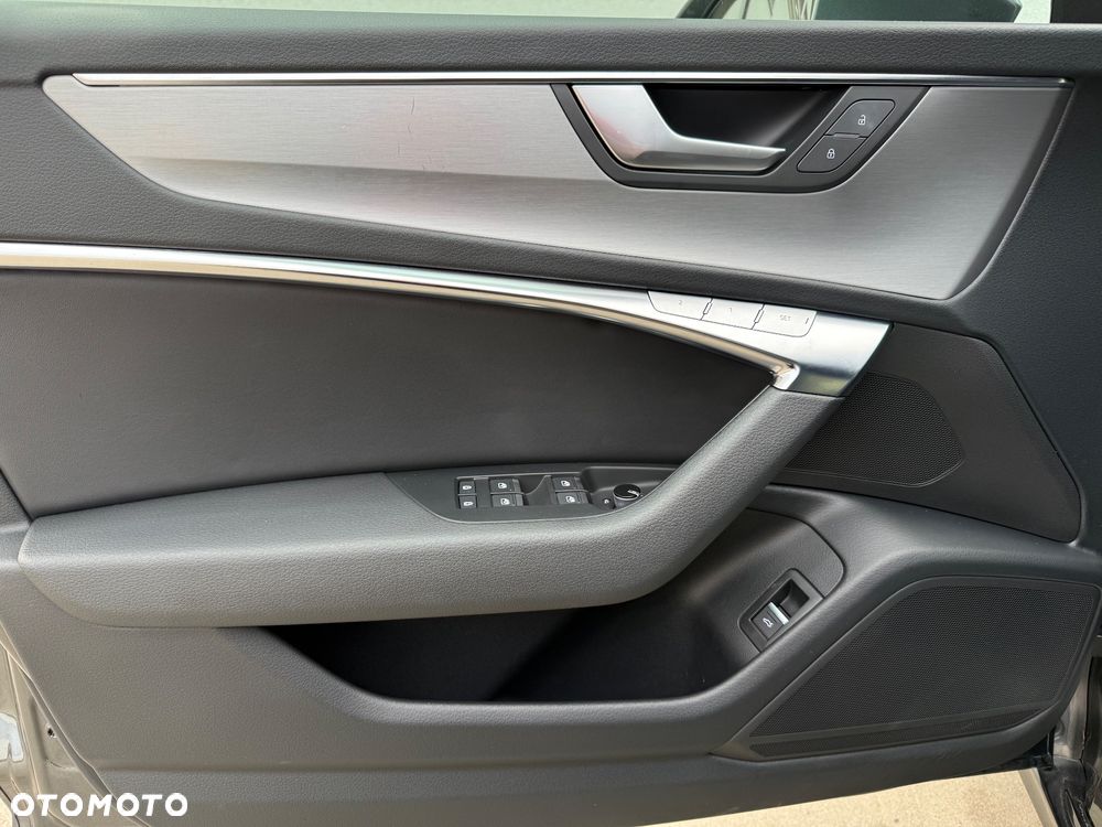 Audi A6 Avant 40 TDI quattro S tronic S line - 11