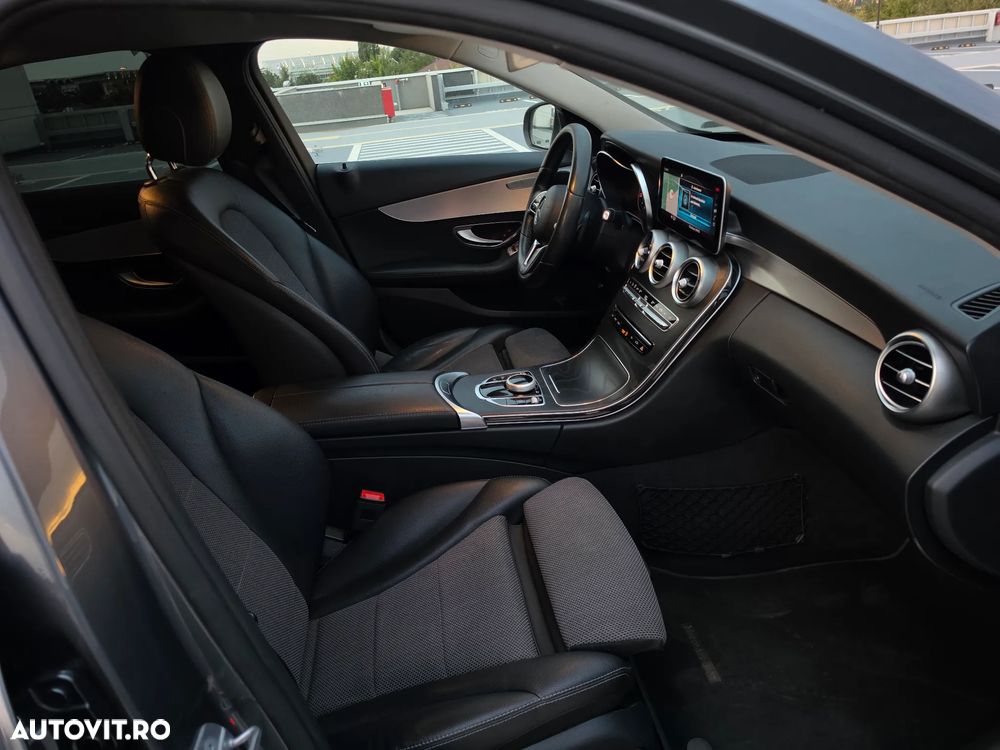 Mercedes-Benz C - 25