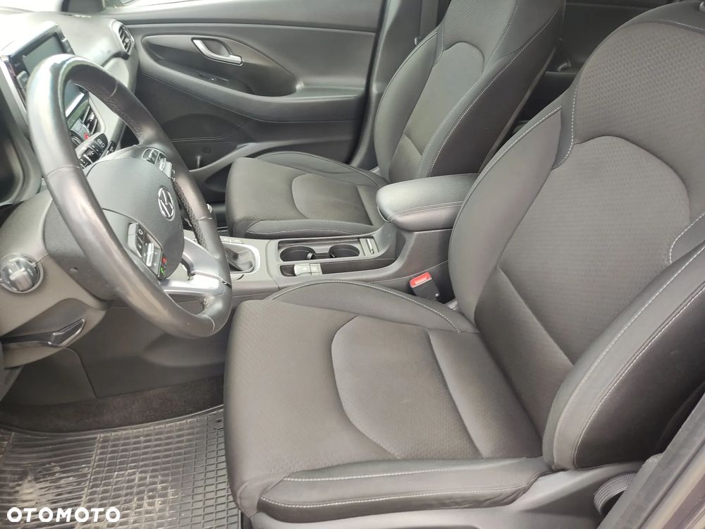 Hyundai i30 blue Kombi 1.4 Style - 21