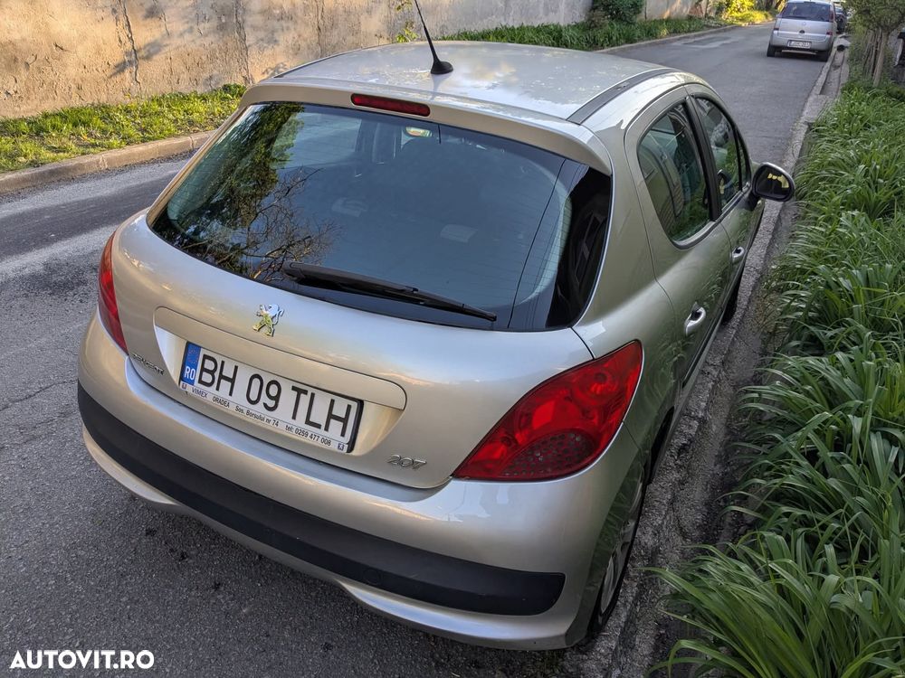 Peugeot 207 1.4E Urban - 5