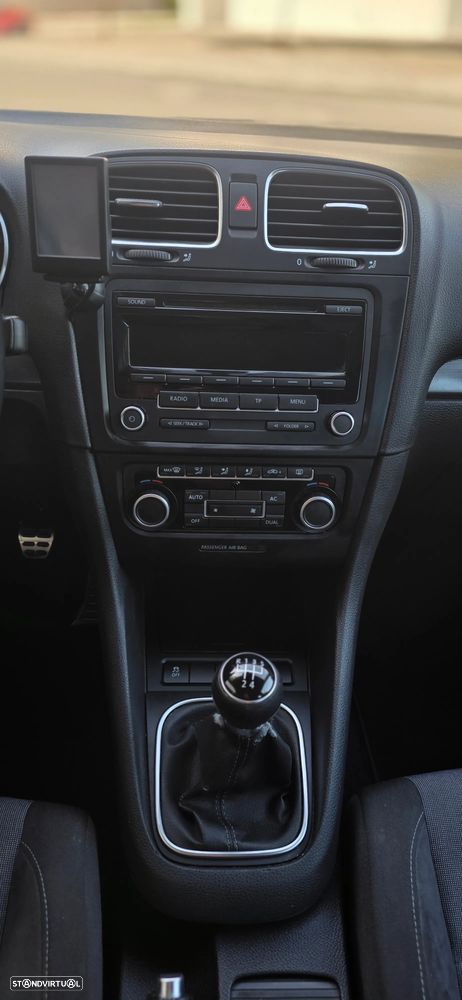 VW Golf Variant 1.6 TDi Confortline - 8