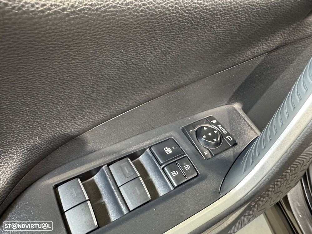 Toyota RAV4 2.5 HDF Plug-in Square Co.AWD-i - 28