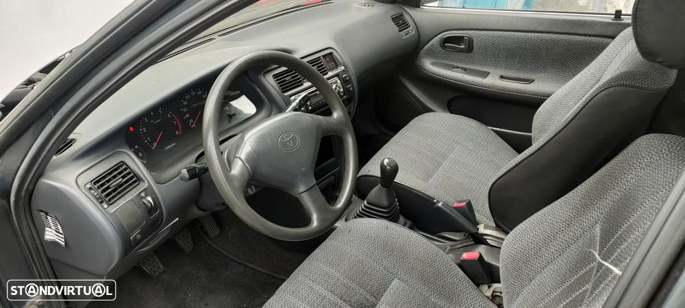 Toyota Corolla Hatchback 1.3 XLi - 5
