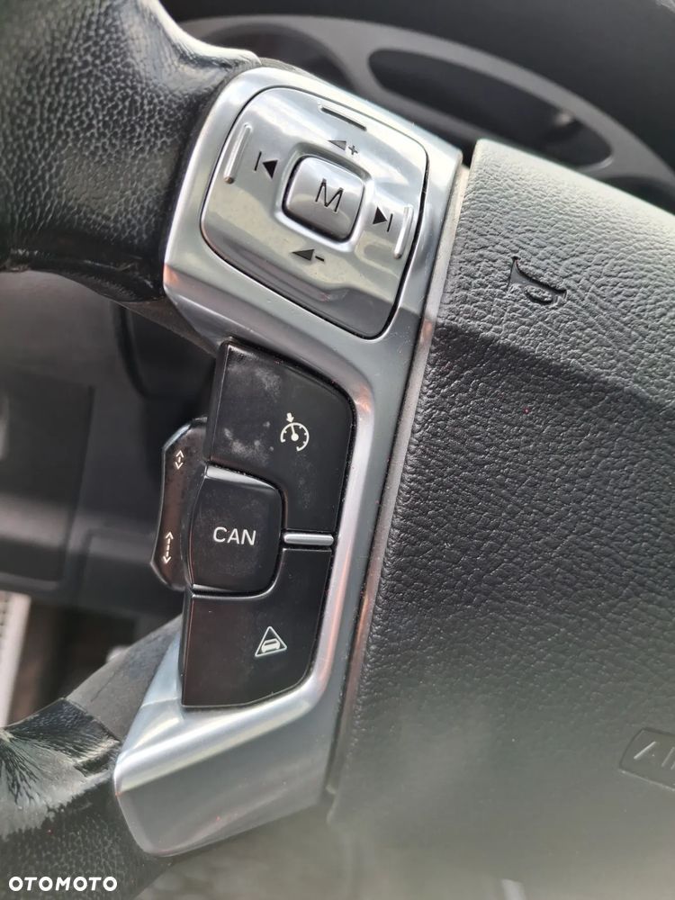 Ford S-Max 2.2 TDCi Titanium - 30