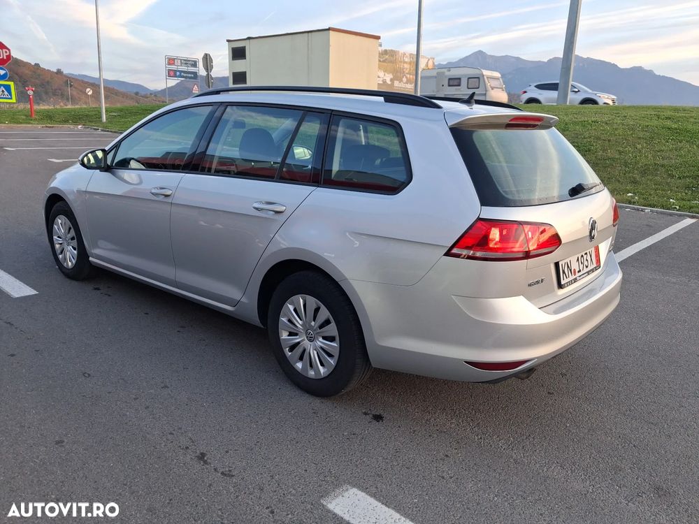 Volkswagen Golf - 5