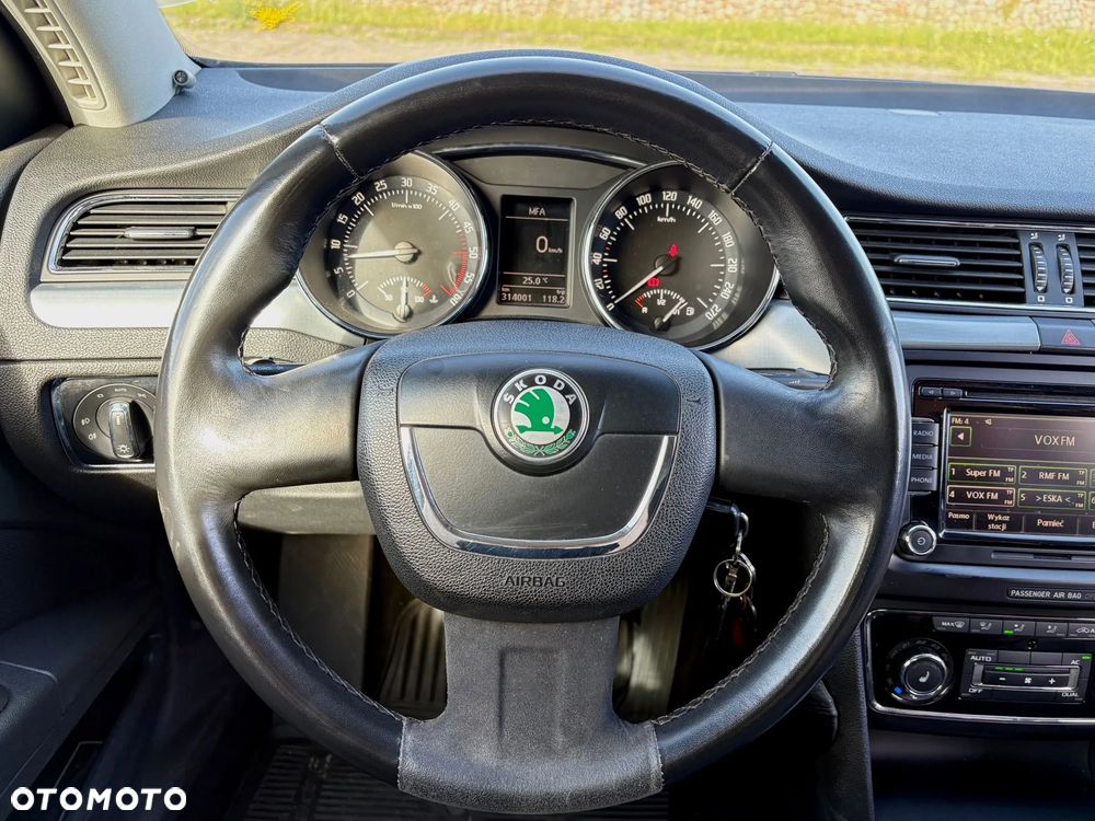 Skoda Superb 2.0 TDI Ambition - 17